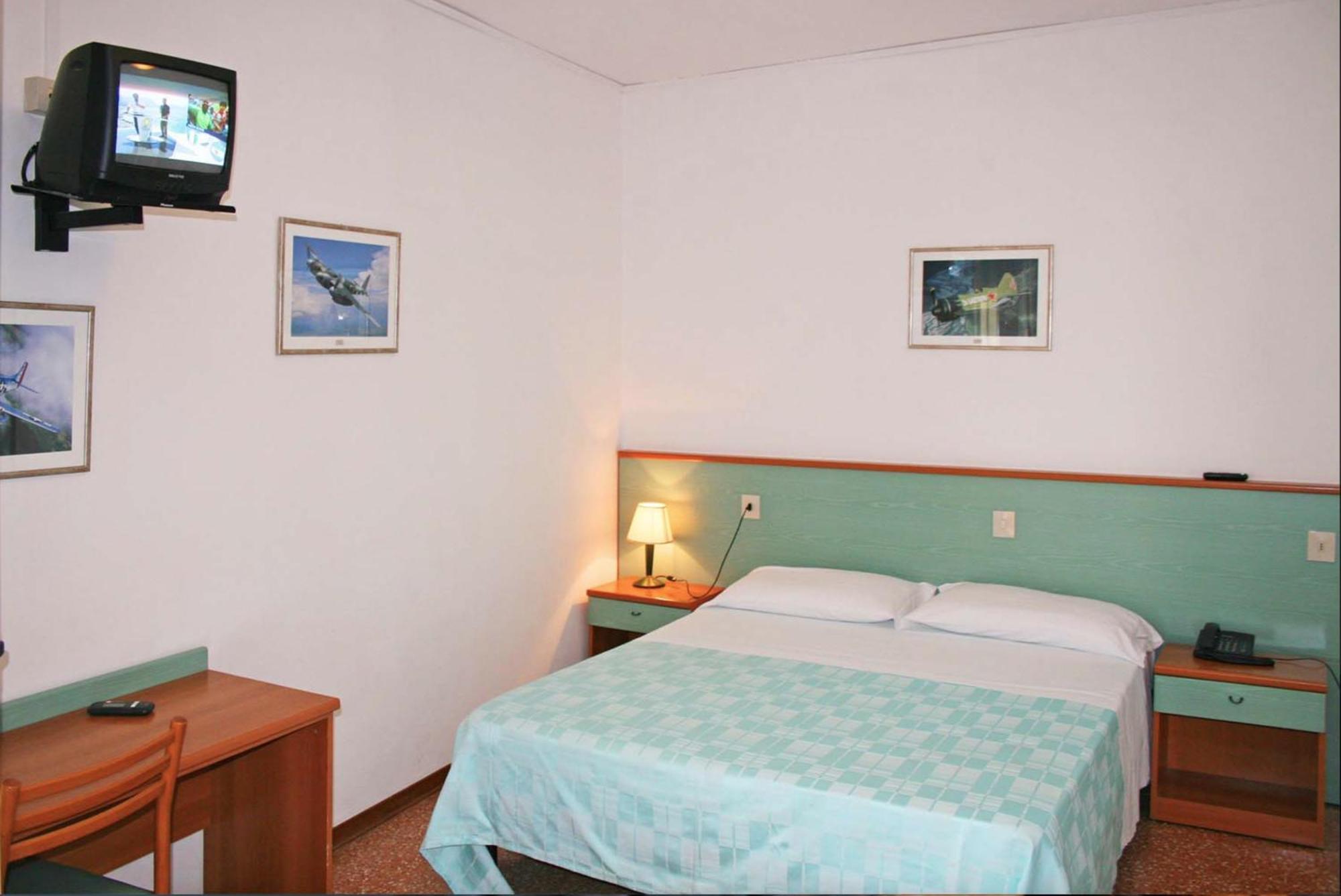 Hotel Janeiro Frontemare Lido di Jesolo Eksteriør billede