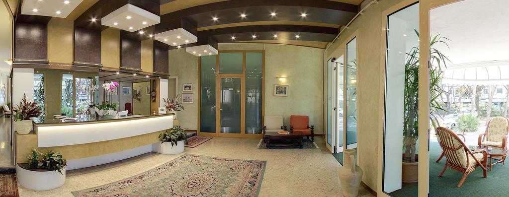 Hotel Janeiro Frontemare Lido di Jesolo Eksteriør billede