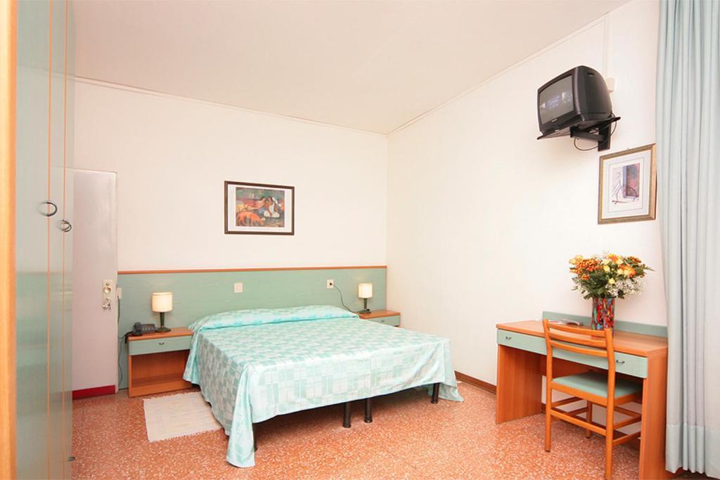 Hotel Janeiro Frontemare Lido di Jesolo Værelse billede