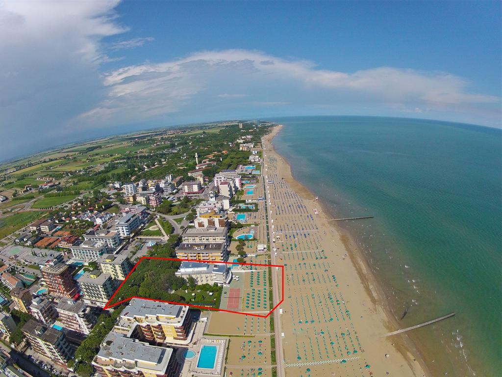 Hotel Janeiro Frontemare Lido di Jesolo Eksteriør billede